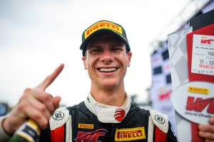 After winning Rounds 3 and 4 of the Pirelli World Challenge in St. Petersburg, Florida, Michael Lewis and the EFFORT Racing Team carry that momentum into Long Beach this weekend for Round 5.